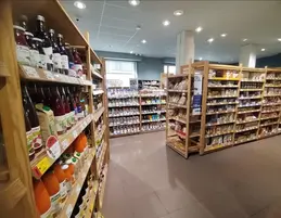 40-biocoop-marseille-castellane-magasin-bio-soupe-vinaigre-huile-produit-epicerie-1.webp